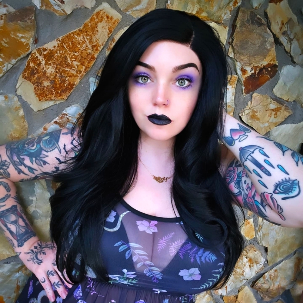 Meet your Posher, Vixtina!!! 🧚‍♂️✌️🦇💚